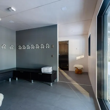 Luxury Petaejaelinna