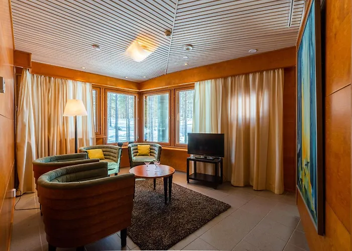 Luxury Petaejaelinna 别墅 库萨莫