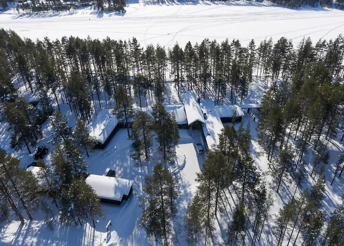 Luxury Petaejaelinna 别墅 库萨莫